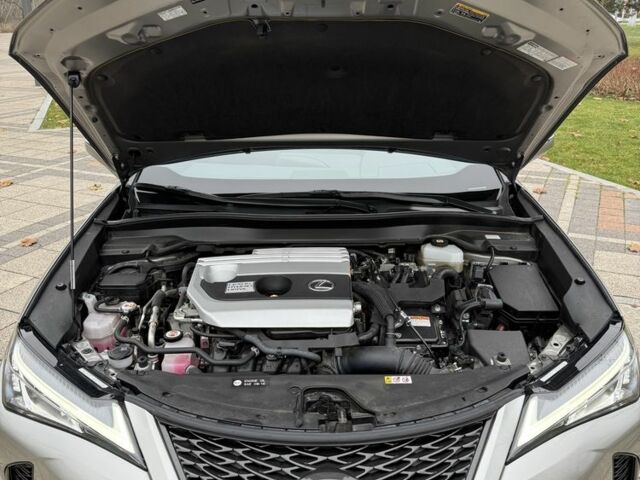 Сірий Лексус НХ, об'ємом двигуна 2 л та пробігом 35 тис. км за 29900 $, фото 23 на Automoto.ua