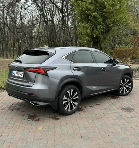 Серый Лексус НХ, объемом двигателя 2 л и пробегом 69 тыс. км за 30900 $, фото 11 на Automoto.ua