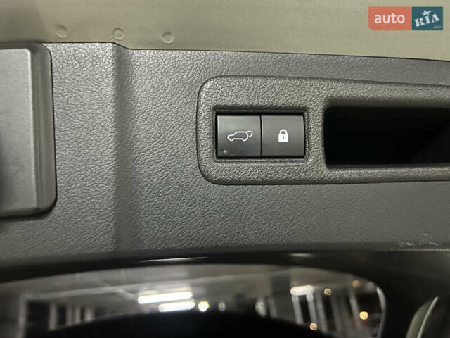 Сірий Лексус НХ, об'ємом двигуна 1.99 л та пробігом 48 тис. км за 32900 $, фото 48 на Automoto.ua