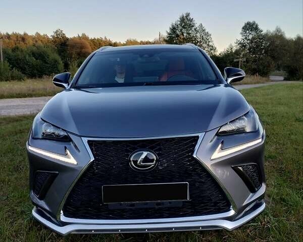 Сірий Лексус НХ, об'ємом двигуна 1.99 л та пробігом 60 тис. км за 32000 $, фото 4 на Automoto.ua
