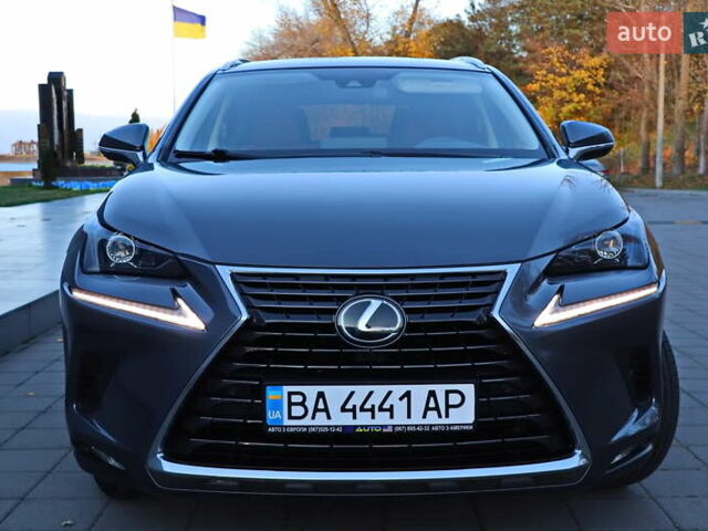 Сірий Лексус НХ, об'ємом двигуна 2 л та пробігом 61 тис. км за 35555 $, фото 35 на Automoto.ua