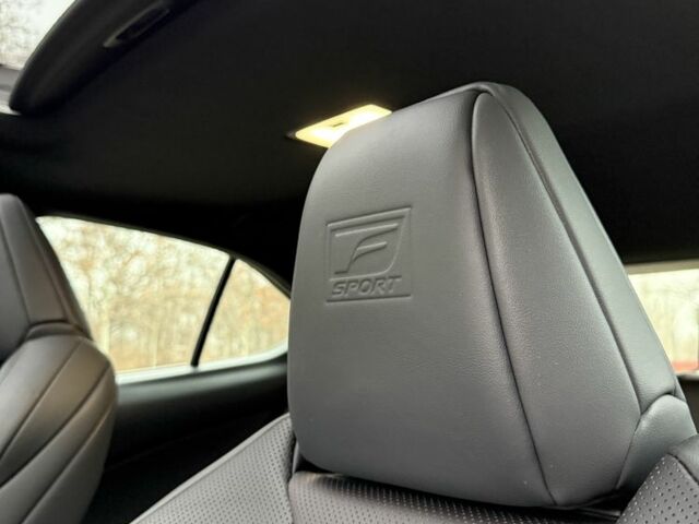 Сірий Лексус НХ, об'ємом двигуна 2 л та пробігом 35 тис. км за 29900 $, фото 14 на Automoto.ua