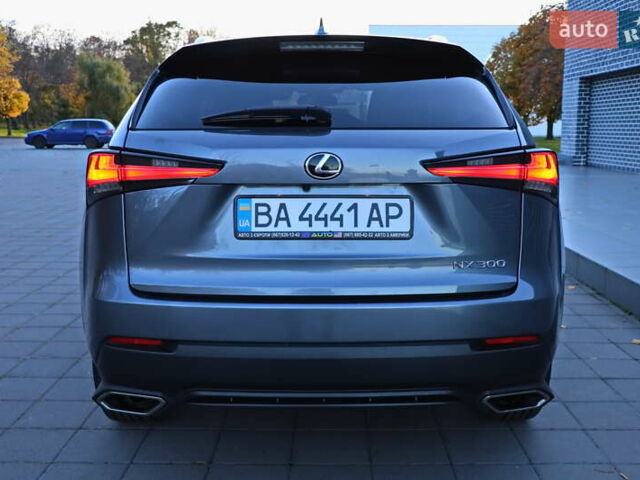 Сірий Лексус НХ, об'ємом двигуна 2 л та пробігом 61 тис. км за 35555 $, фото 31 на Automoto.ua