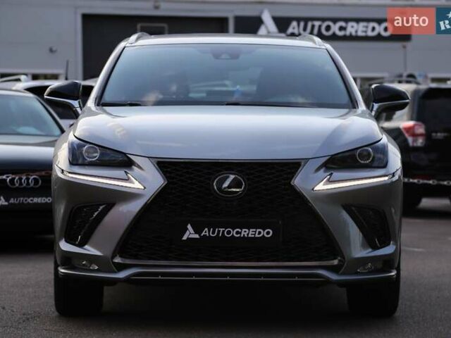 Сірий Лексус НХ, об'ємом двигуна 2 л та пробігом 47 тис. км за 37500 $, фото 1 на Automoto.ua