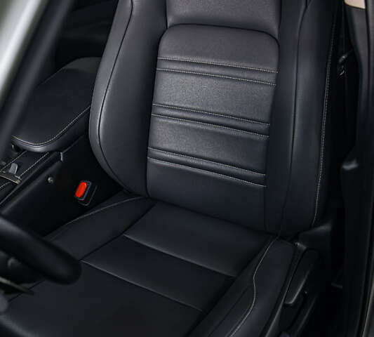 Сірий Лексус НХ, об'ємом двигуна 2 л та пробігом 29 тис. км за 35200 $, фото 33 на Automoto.ua