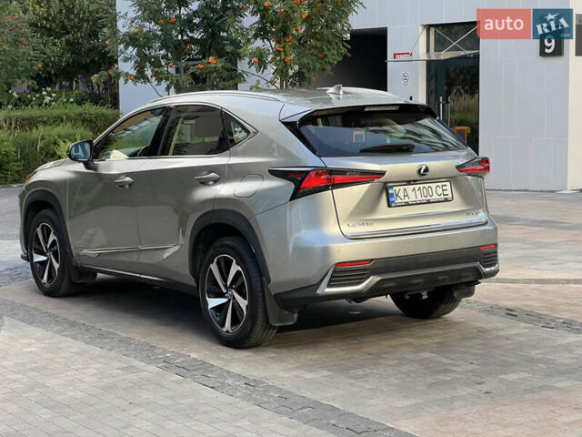 Сірий Лексус НХ, об'ємом двигуна 1.99 л та пробігом 55 тис. км за 34800 $, фото 21 на Automoto.ua
