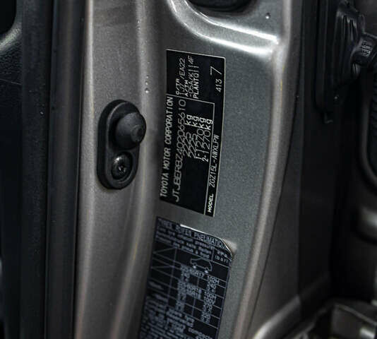 Сірий Лексус НХ, об'ємом двигуна 2 л та пробігом 29 тис. км за 35200 $, фото 18 на Automoto.ua