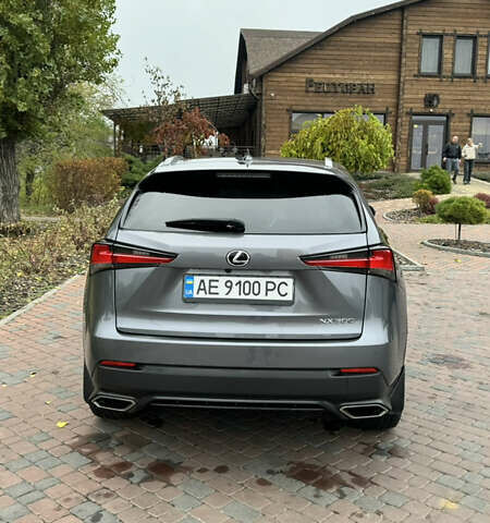 Серый Лексус НХ, объемом двигателя 2 л и пробегом 69 тыс. км за 30900 $, фото 12 на Automoto.ua