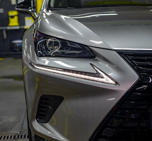 Сірий Лексус НХ, об'ємом двигуна 2 л та пробігом 29 тис. км за 35200 $, фото 11 на Automoto.ua