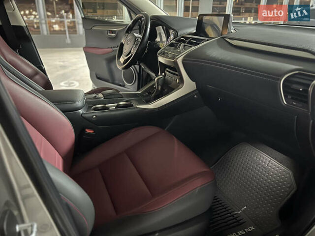 Сірий Лексус НХ, об'ємом двигуна 1.99 л та пробігом 48 тис. км за 32900 $, фото 29 на Automoto.ua