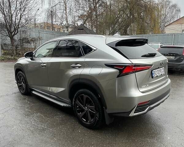 Серый Лексус НХ, объемом двигателя 1.99 л и пробегом 47 тыс. км за 29500 $, фото 4 на Automoto.ua