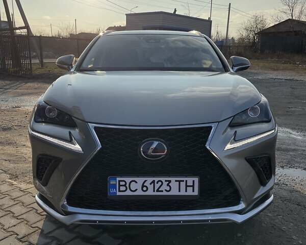Серый Лексус НХ, объемом двигателя 2 л и пробегом 90 тыс. км за 27000 $, фото 8 на Automoto.ua
