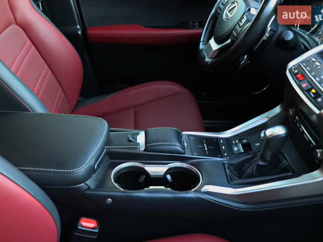 Сірий Лексус НХ, об'ємом двигуна 2 л та пробігом 61 тис. км за 35555 $, фото 17 на Automoto.ua