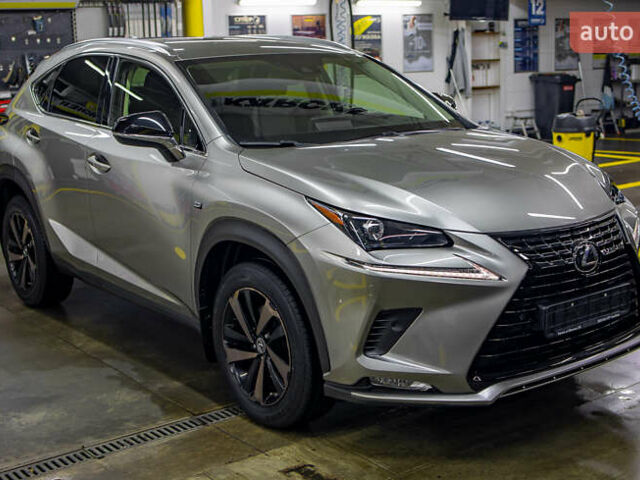 Серый Лексус НХ, объемом двигателя 2 л и пробегом 29 тыс. км за 33800 $, фото 13 на Automoto.ua