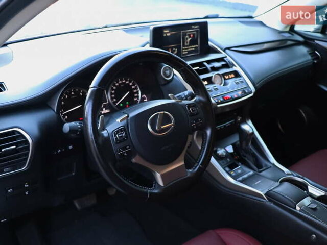 Сірий Лексус НХ, об'ємом двигуна 2 л та пробігом 61 тис. км за 35555 $, фото 22 на Automoto.ua