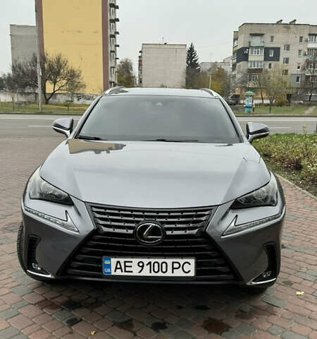 Серый Лексус НХ, объемом двигателя 2 л и пробегом 69 тыс. км за 30900 $, фото 16 на Automoto.ua