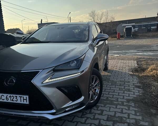 Серый Лексус НХ, объемом двигателя 2 л и пробегом 90 тыс. км за 27000 $, фото 12 на Automoto.ua