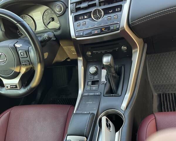 Серый Лексус НХ, объемом двигателя 2 л и пробегом 90 тыс. км за 27000 $, фото 32 на Automoto.ua