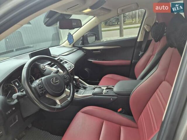 Сірий Лексус НХ, об'ємом двигуна 1.99 л та пробігом 28 тис. км за 37500 $, фото 5 на Automoto.ua