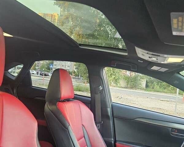 Серый Лексус НХ, объемом двигателя 2 л и пробегом 46 тыс. км за 35600 $, фото 7 на Automoto.ua