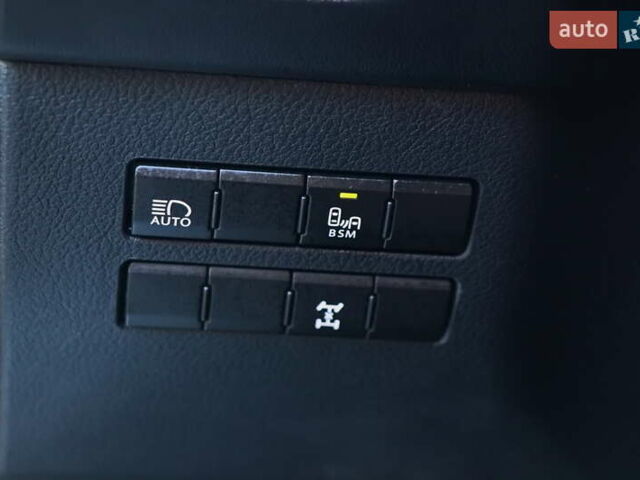 Сірий Лексус НХ, об'ємом двигуна 2 л та пробігом 61 тис. км за 35555 $, фото 23 на Automoto.ua