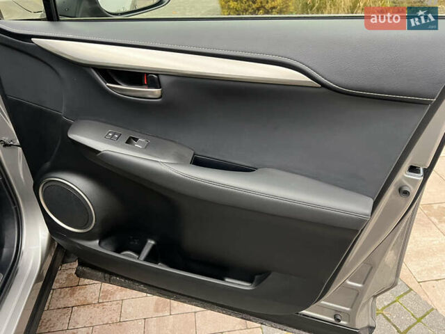 Сірий Лексус НХ, об'ємом двигуна 1.99 л та пробігом 60 тис. км за 34500 $, фото 41 на Automoto.ua