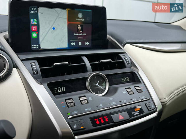 Серый Лексус НХ, объемом двигателя 2 л и пробегом 40 тыс. км за 35000 $, фото 18 на Automoto.ua