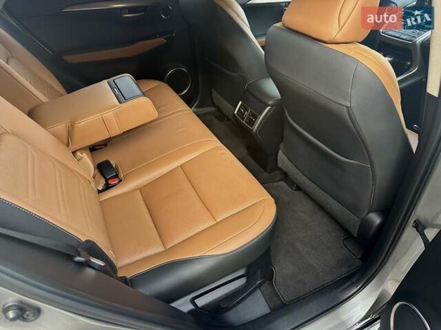 Серый Лексус НХ, объемом двигателя 2.49 л и пробегом 50 тыс. км за 40900 $, фото 49 на Automoto.ua