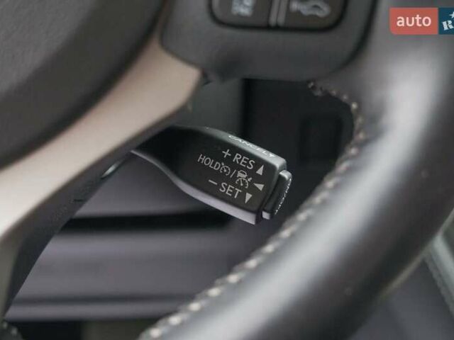 Сірий Лексус НХ, об'ємом двигуна 2 л та пробігом 41 тис. км за 31750 $, фото 23 на Automoto.ua