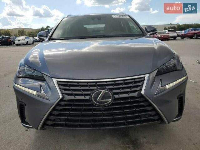 Сірий Лексус НХ, об'ємом двигуна 2 л та пробігом 165 тис. км за 9000 $, фото 1 на Automoto.ua
