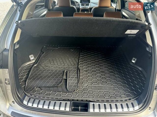Серый Лексус НХ, объемом двигателя 2.49 л и пробегом 50 тыс. км за 40900 $, фото 26 на Automoto.ua