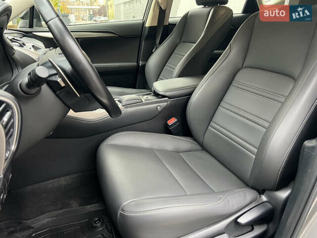Сірий Лексус НХ, об'ємом двигуна 1.99 л та пробігом 60 тис. км за 34500 $, фото 29 на Automoto.ua