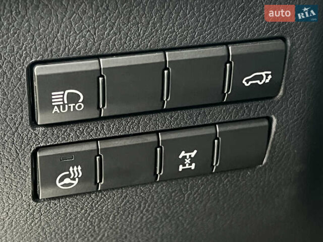 Сірий Лексус НХ, об'ємом двигуна 1.99 л та пробігом 60 тис. км за 34500 $, фото 30 на Automoto.ua