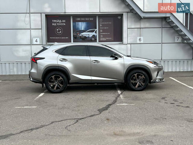 Серый Лексус НХ, объемом двигателя 2 л и пробегом 40 тыс. км за 35000 $, фото 27 на Automoto.ua