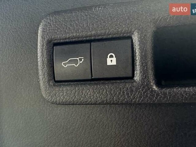 Серый Лексус НХ, объемом двигателя 2.49 л и пробегом 50 тыс. км за 40900 $, фото 31 на Automoto.ua