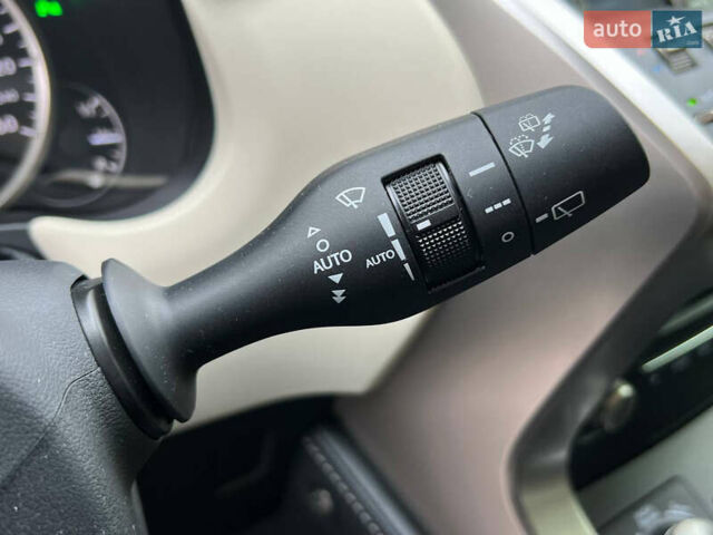 Серый Лексус НХ, объемом двигателя 2 л и пробегом 40 тыс. км за 35000 $, фото 19 на Automoto.ua