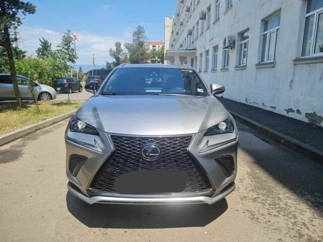 Серый Лексус НХ, объемом двигателя 2 л и пробегом 30 тыс. км за 21300 $, фото 1 на Automoto.ua