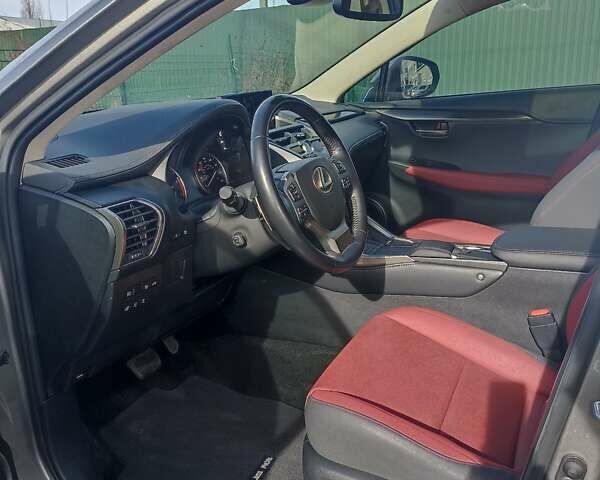 Сірий Лексус НХ, об'ємом двигуна 2 л та пробігом 41 тис. км за 31750 $, фото 8 на Automoto.ua