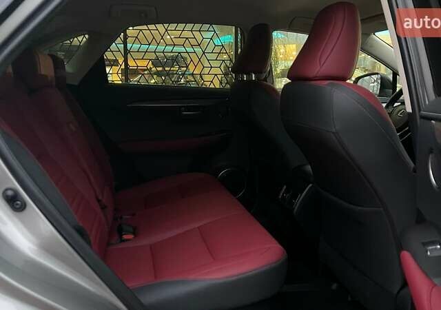 Сірий Лексус НХ, об'ємом двигуна 1.99 л та пробігом 42 тис. км за 37089 $, фото 6 на Automoto.ua