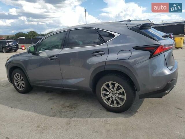 Сірий Лексус НХ, об'ємом двигуна 2 л та пробігом 165 тис. км за 9000 $, фото 5 на Automoto.ua