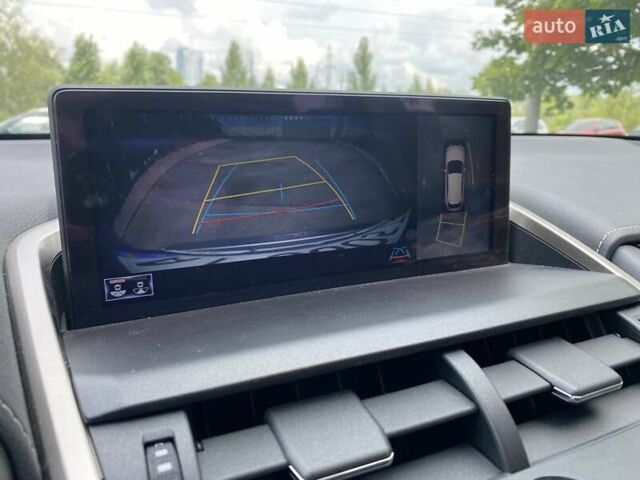 Сірий Лексус НХ, об'ємом двигуна 2 л та пробігом 41 тис. км за 29900 $, фото 27 на Automoto.ua