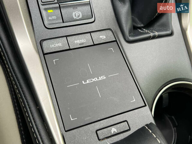 Серый Лексус НХ, объемом двигателя 2 л и пробегом 40 тыс. км за 35000 $, фото 11 на Automoto.ua