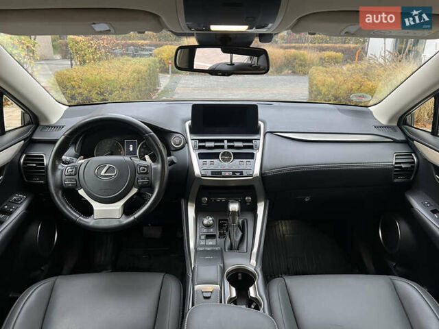 Сірий Лексус НХ, об'ємом двигуна 1.99 л та пробігом 60 тис. км за 34500 $, фото 33 на Automoto.ua