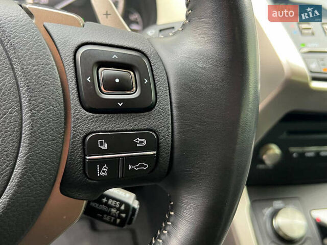 Серый Лексус НХ, объемом двигателя 2 л и пробегом 40 тыс. км за 35000 $, фото 20 на Automoto.ua