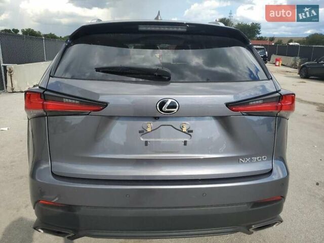 Сірий Лексус НХ, об'ємом двигуна 2 л та пробігом 165 тис. км за 9000 $, фото 4 на Automoto.ua