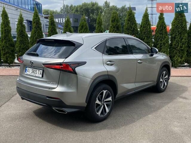 Сірий Лексус НХ, об'ємом двигуна 2 л та пробігом 41 тис. км за 29900 $, фото 6 на Automoto.ua