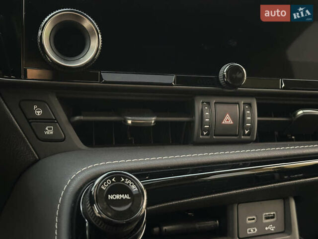 Серый Лексус НХ, объемом двигателя 2.49 л и пробегом 45 тыс. км за 49900 $, фото 63 на Automoto.ua