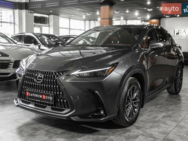 Серый Лексус НХ, объемом двигателя 2.49 л и пробегом 15 тыс. км за 51900 $, фото 66 на Automoto.ua