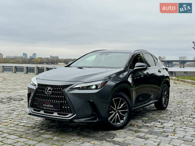 Лексус НХ 2022 в Киеве на Automoto.ua Серый Лексус НХ, объемом двигателя 1.99 л и пробегом 93 тыс. км за 36555 $, фото 103 на Automoto.ua