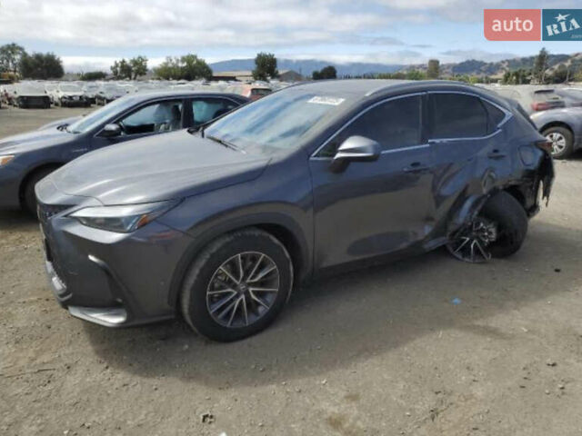 Серый Лексус НХ, объемом двигателя 2 л и пробегом 82 тыс. км за 28000 $, фото 7 на Automoto.ua